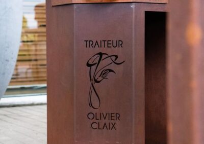 Plancha en acier corten personnalisée pour Olivier Claix